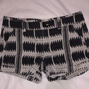 Abstract print midi stretch shorts